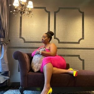 Fashion Nova pink 1 sleeve midi dress sz Large